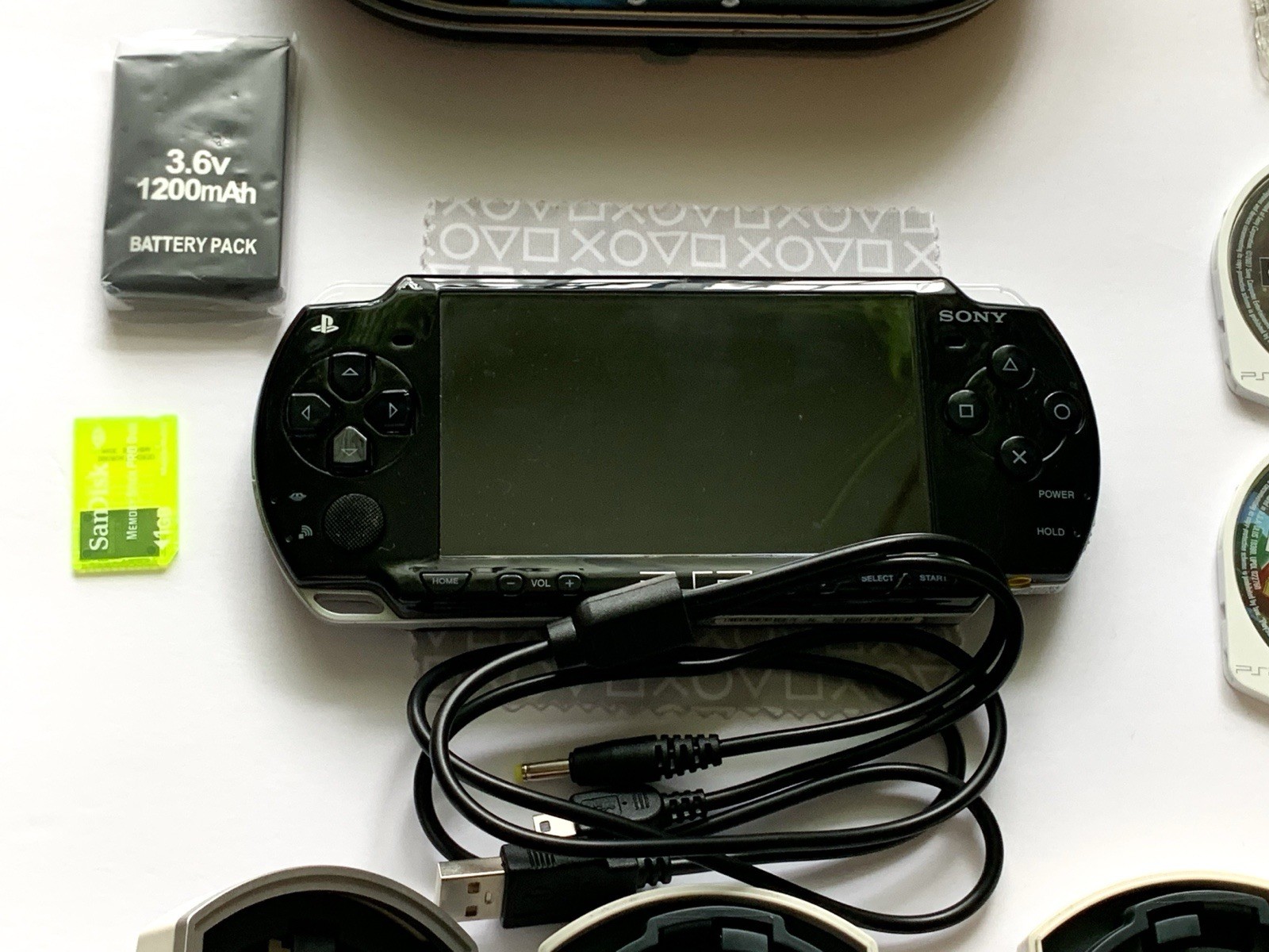 Sony PSP-2001 Black Bundle, 12 Games/movies (Tested), Hard Cases, New Batteries