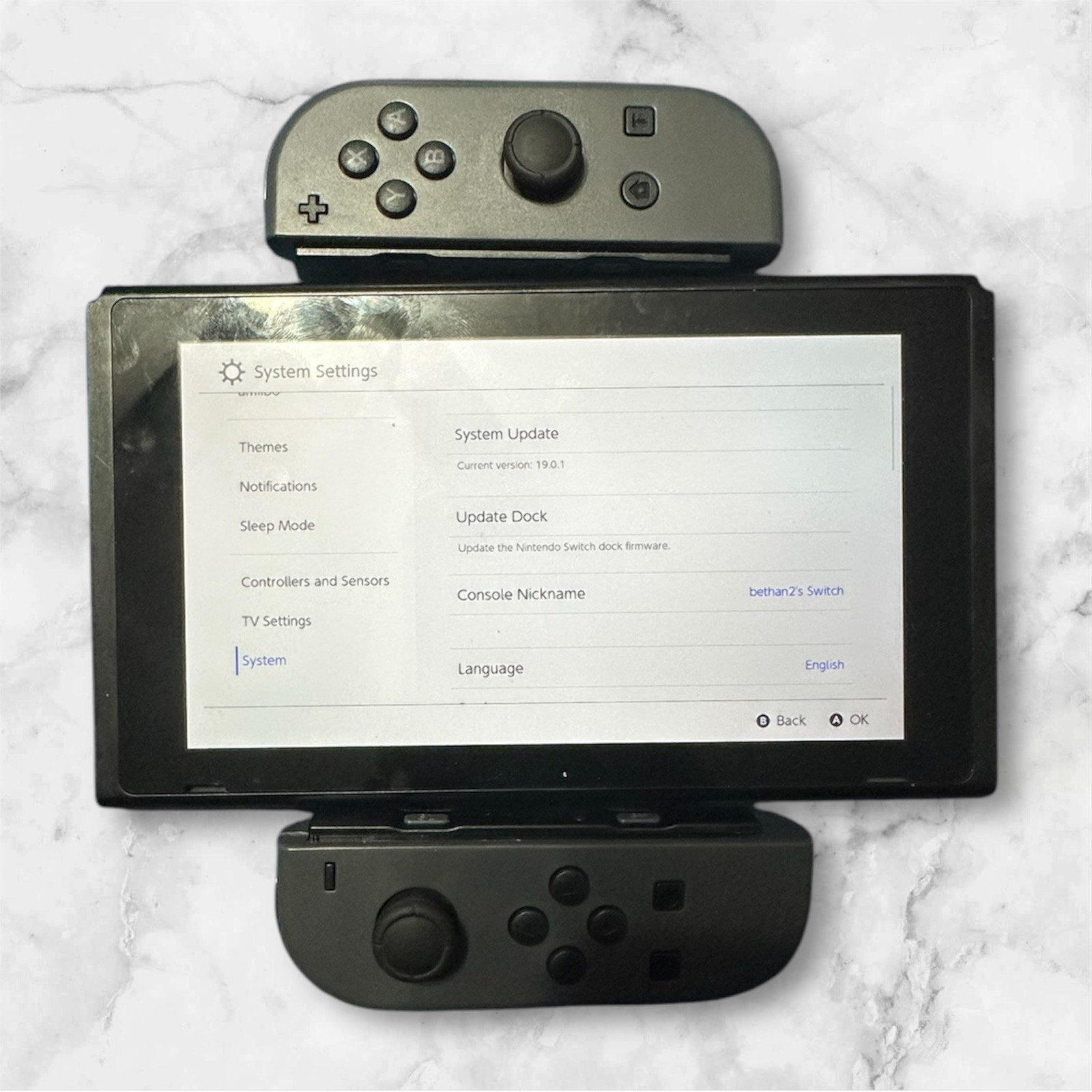 Nintendo Switch V1 HAC-001 XAW1 – Grey / Gray JoyCon