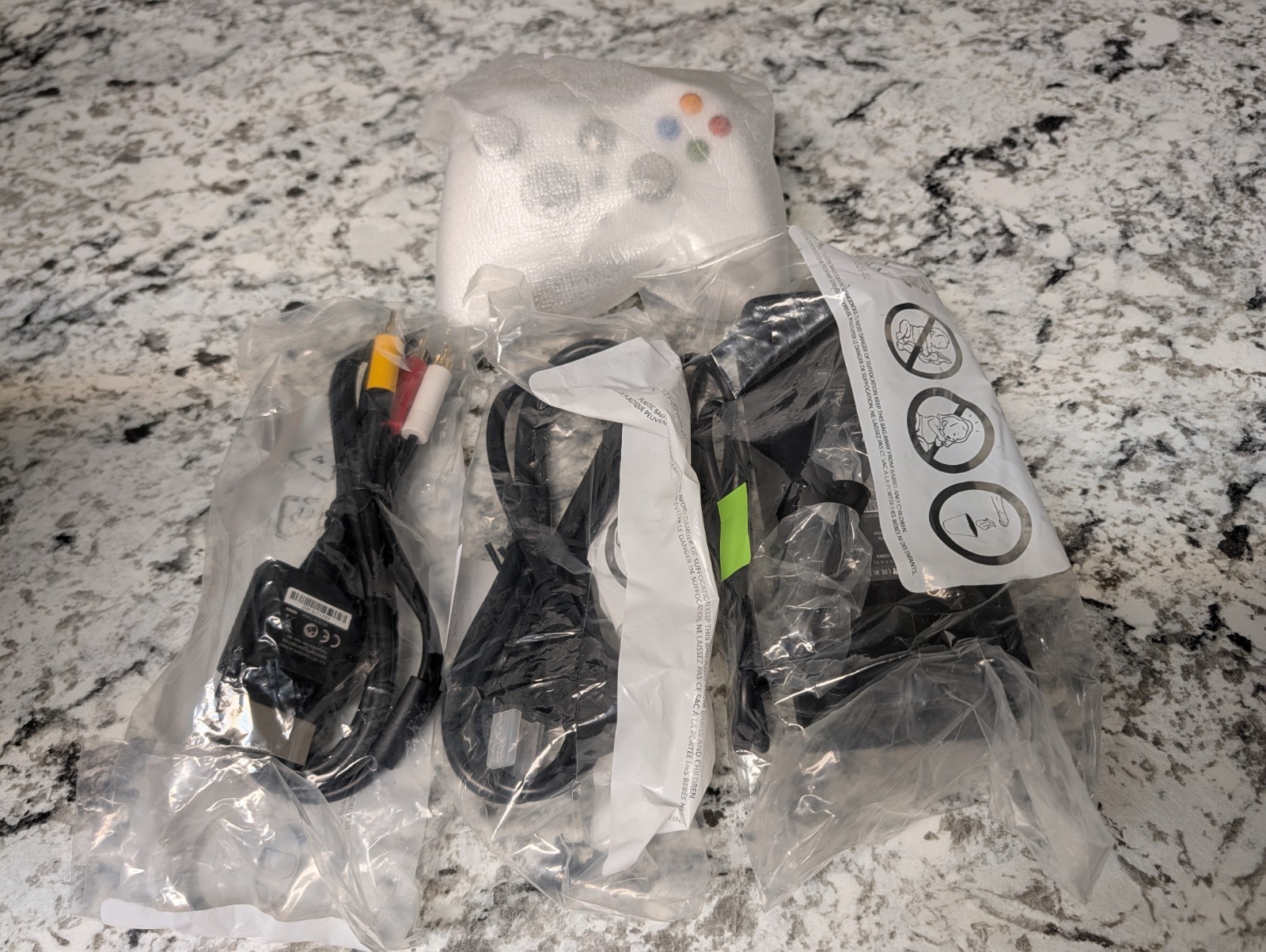 2012 Microsoft Xbox 360 Slim 4GB White Console Skylanders Bundle New OPEN BOX