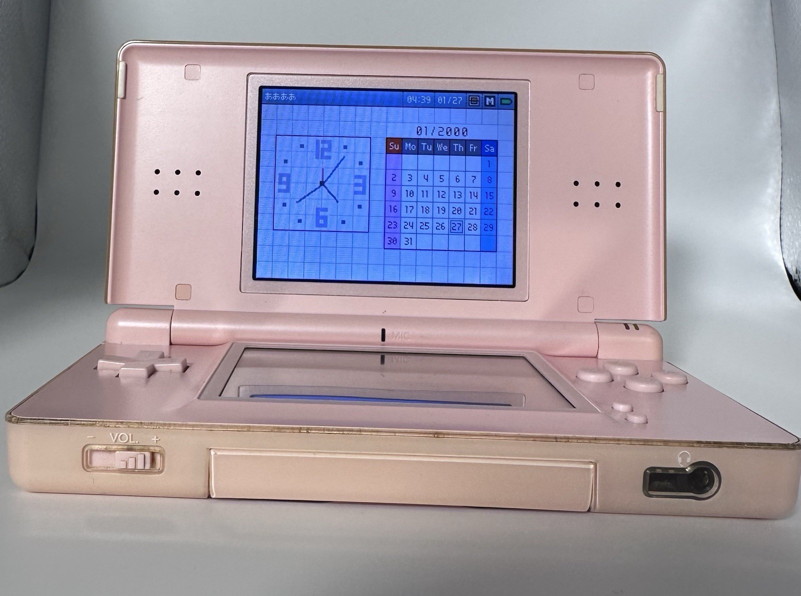 Nintendo DS Lite Pink Handheld Console Touchscreen Dual Screen with Stylus