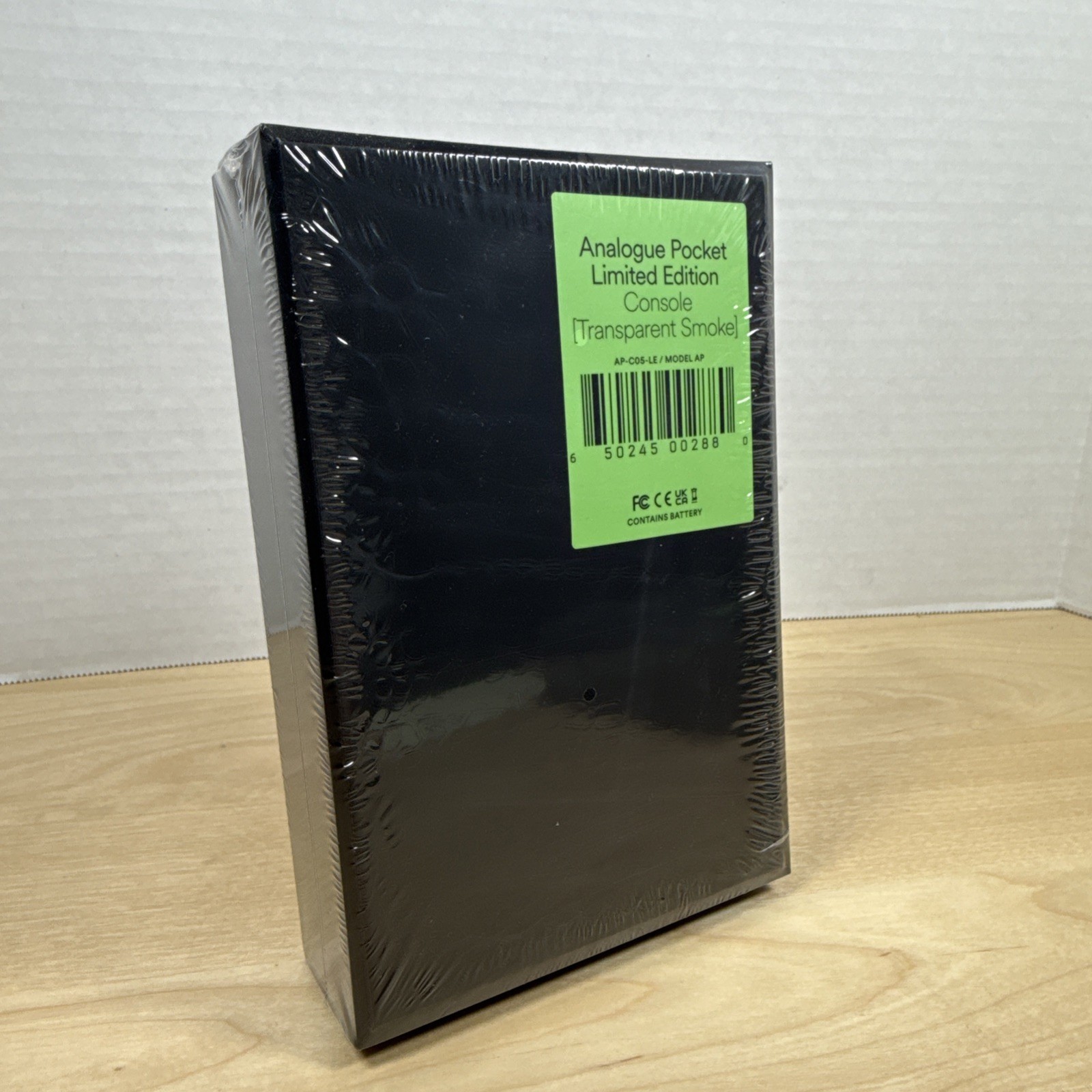 Analogue Pocket Lim Ed Transparent Smoke Console + Transparent Hard Case, SEALED