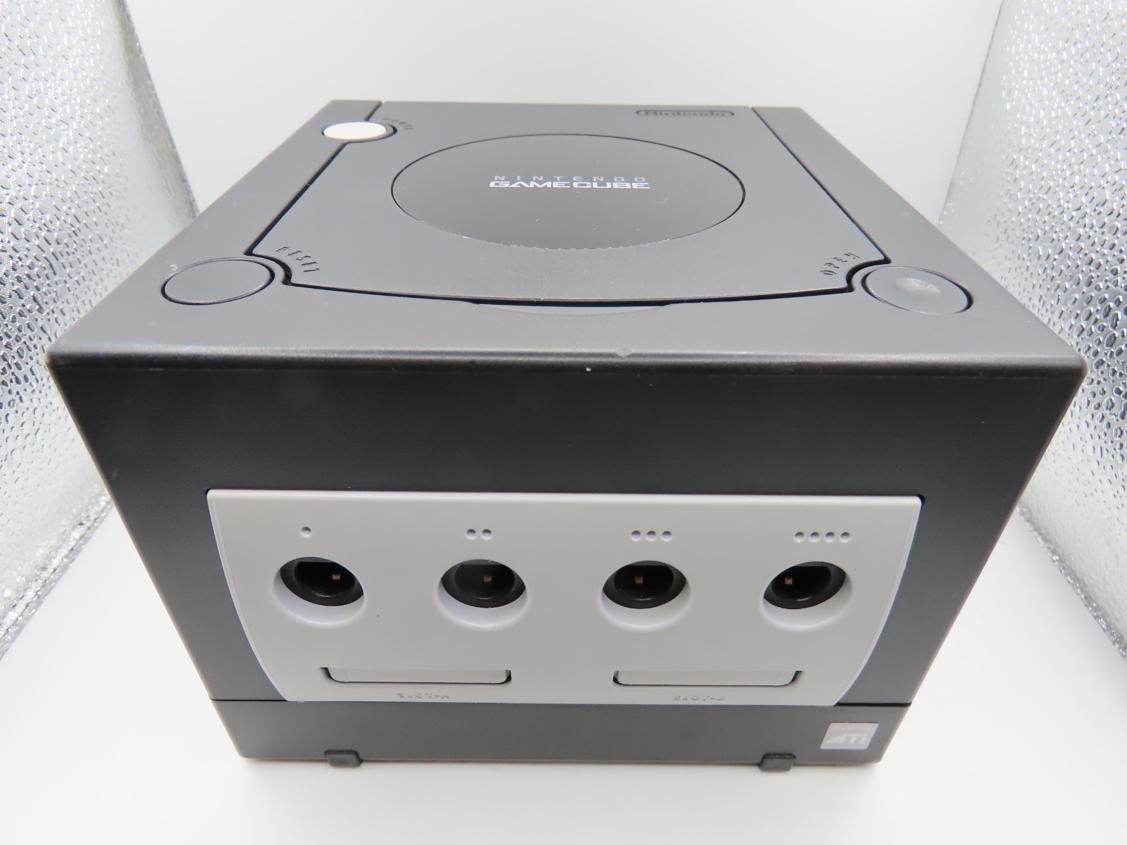 RECAPPED, REGION SWITCH Nintendo GameCube BLUETOOTH LED Console Bundle – DOL 001