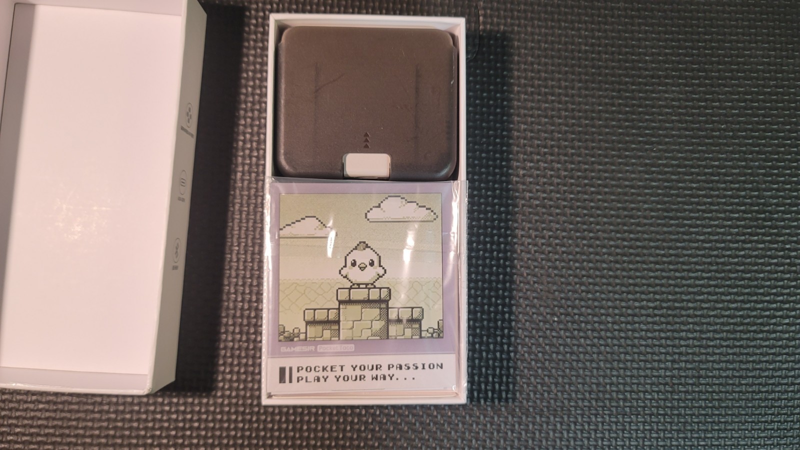 GAMESIR POCKET TACO (BEIGE) (FREE X6 GAMING HANDHELD) SHIPS FROM TEXAS (GXRG)