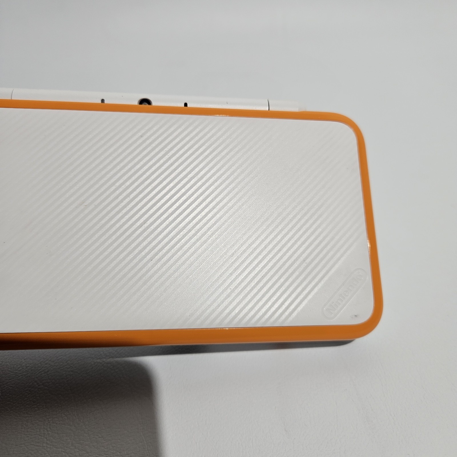 Nintendo 2DS XL Console System White/Orange Clean Tested With Charger