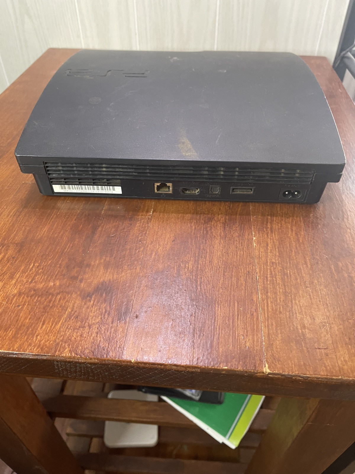 Sony PlayStation 3 Slim 320 GB Console CECH-3001B CONSOLE AND CONTROLER