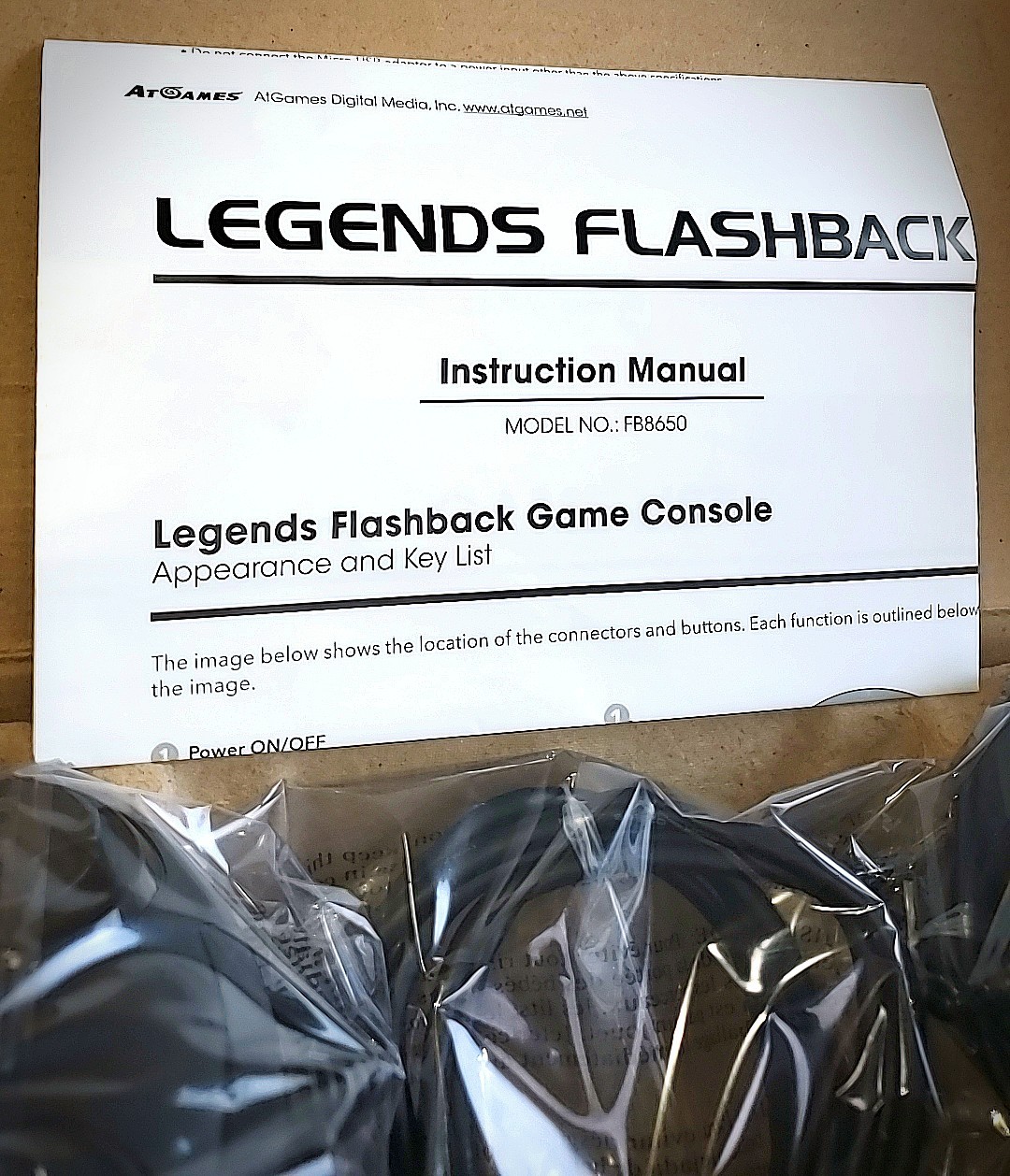 🔥🎮⬛🎮🔥 2018 Legends Flashback Console 50 Games Arcade Sega Nintendo NES ✅ CIB