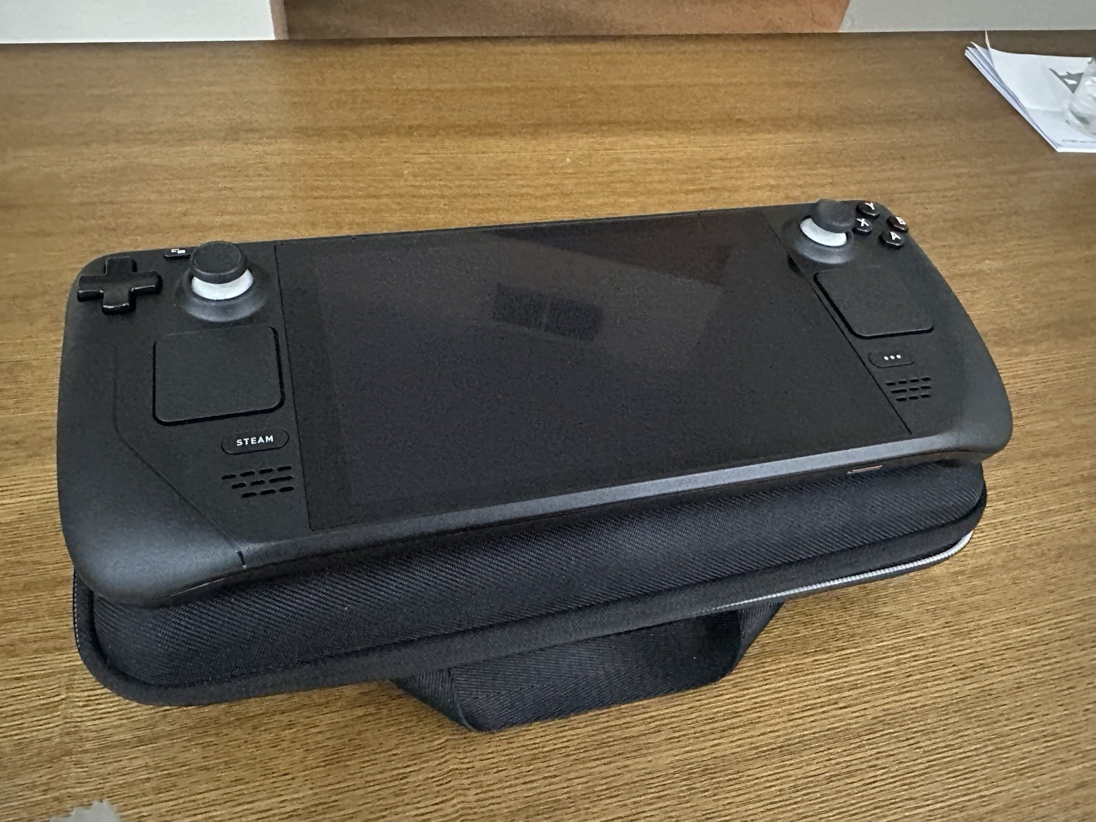 Valve Steam Deck Handheld System Black w/ Carrying Case Wi-Fi USB-C