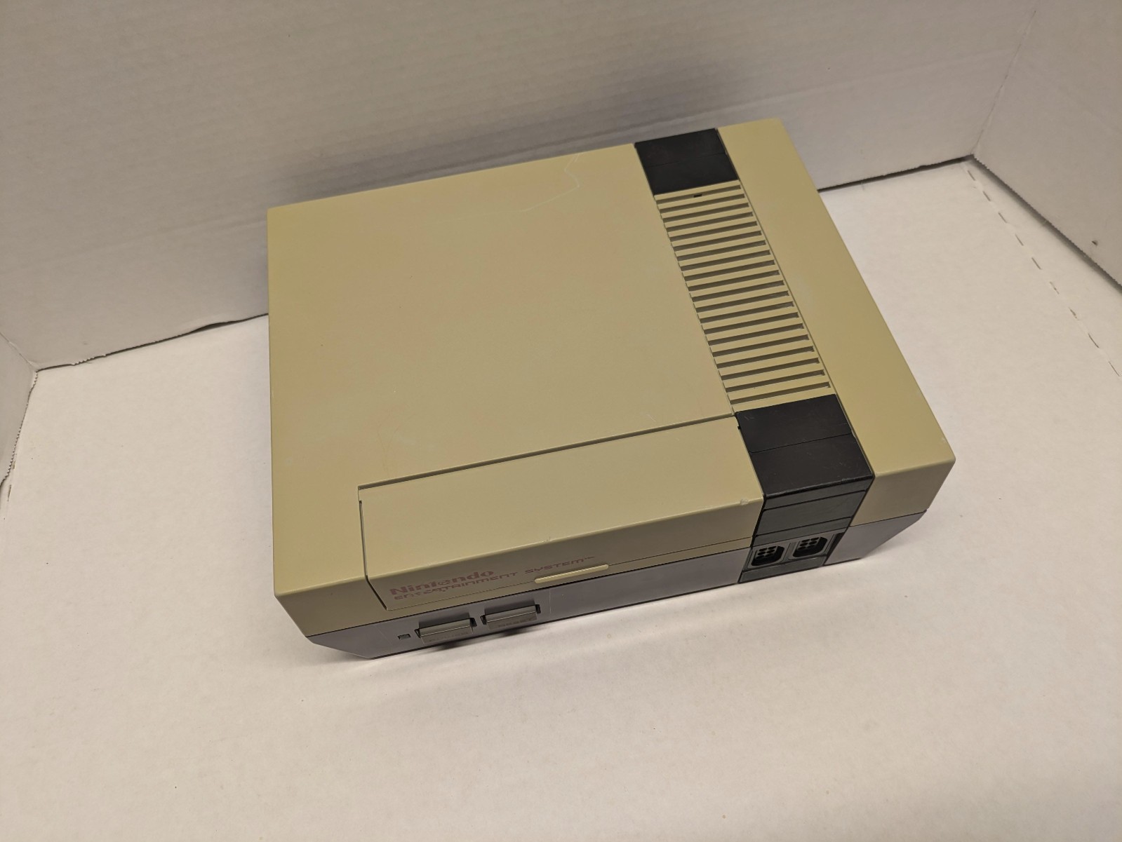 Nintendo NES Console Super Mario Pack New Caps + Regulator + POLISHED OEM 72 Pin