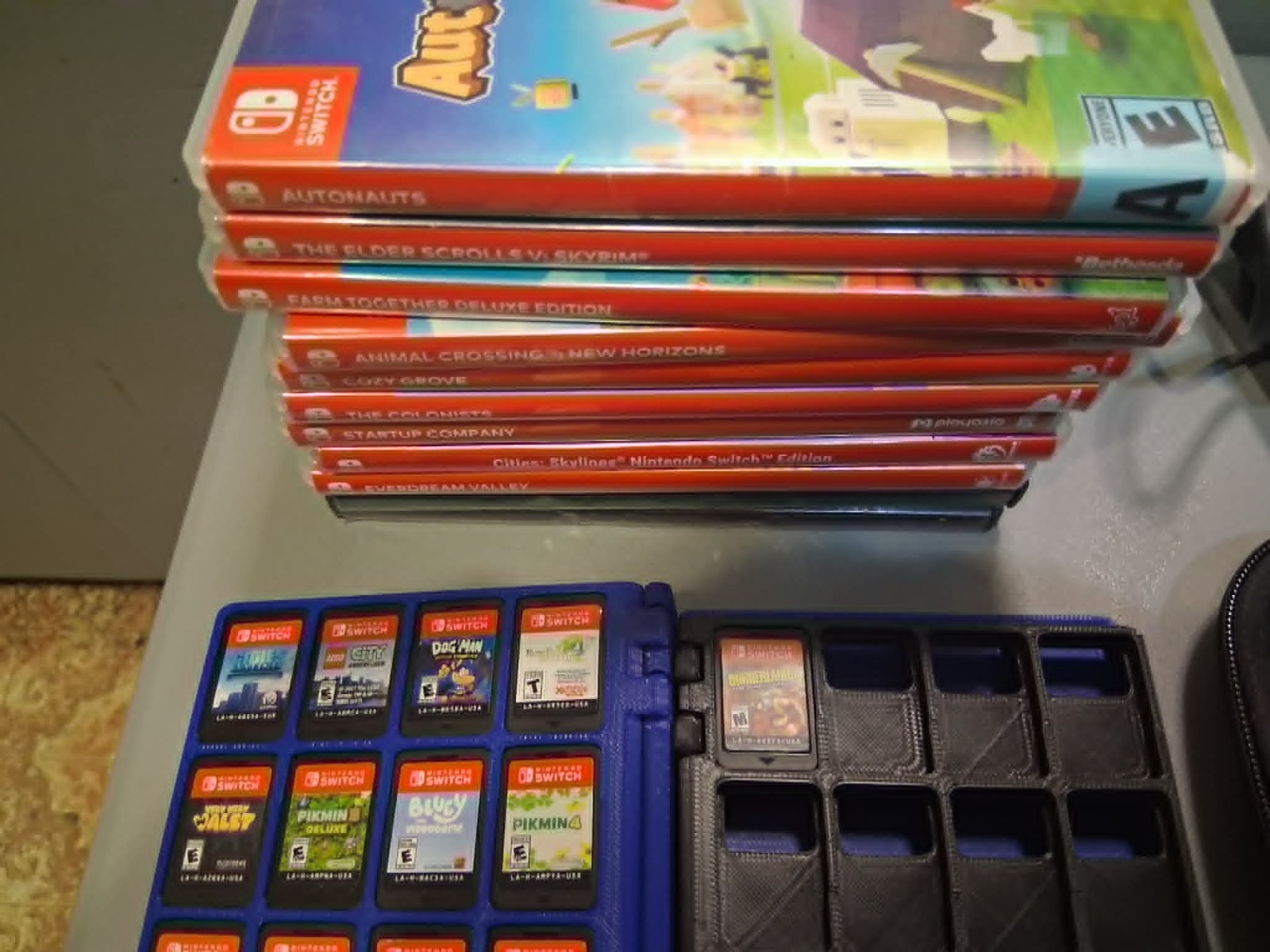 Excellent Condition Nintendo Switch OLED Console Lot with Games 1TB SD Card Case