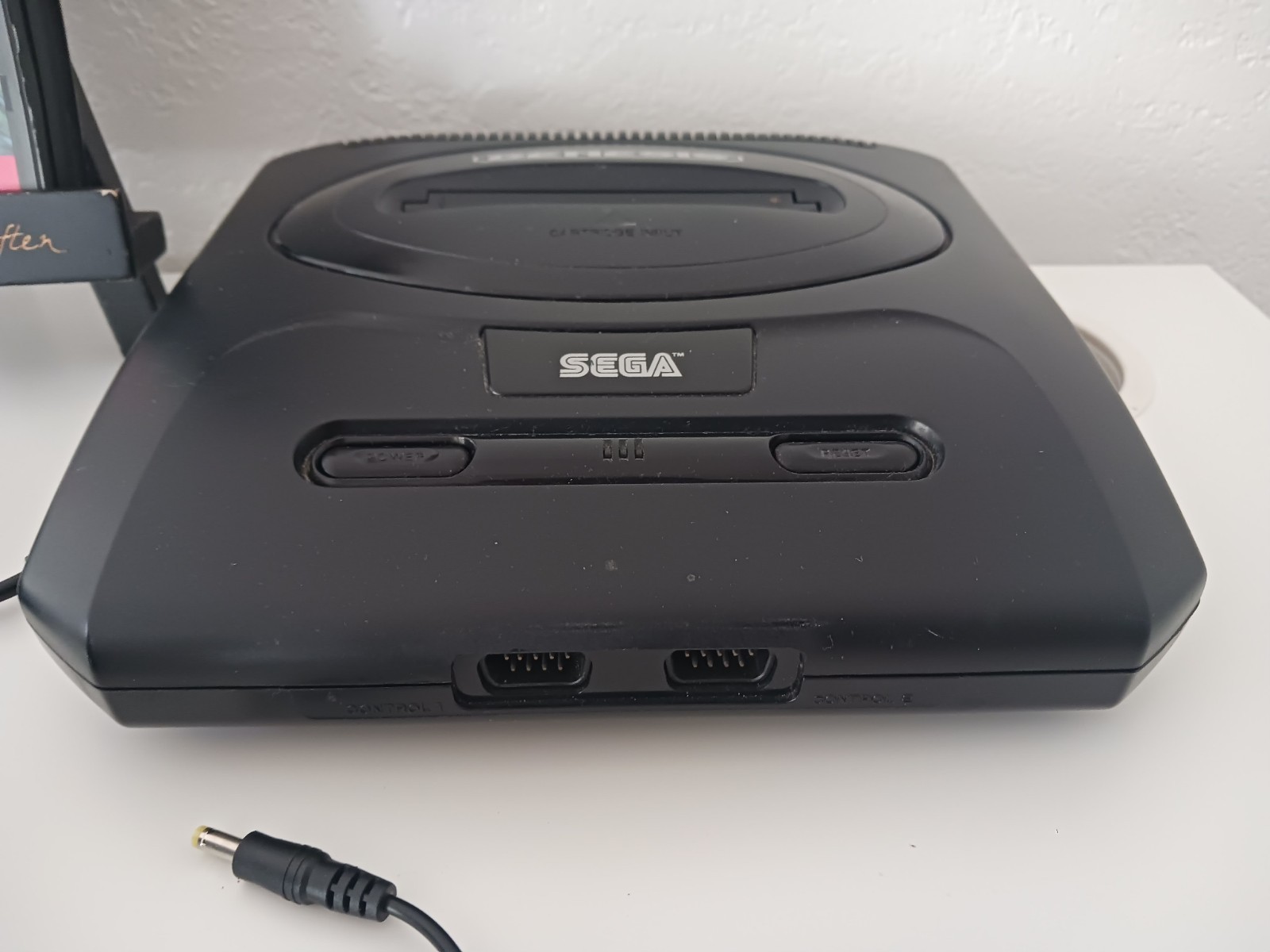 SEGA Genesis Console Model 2 MK-1631 Bundle + Authentic Sonic 3 + 2 Controller