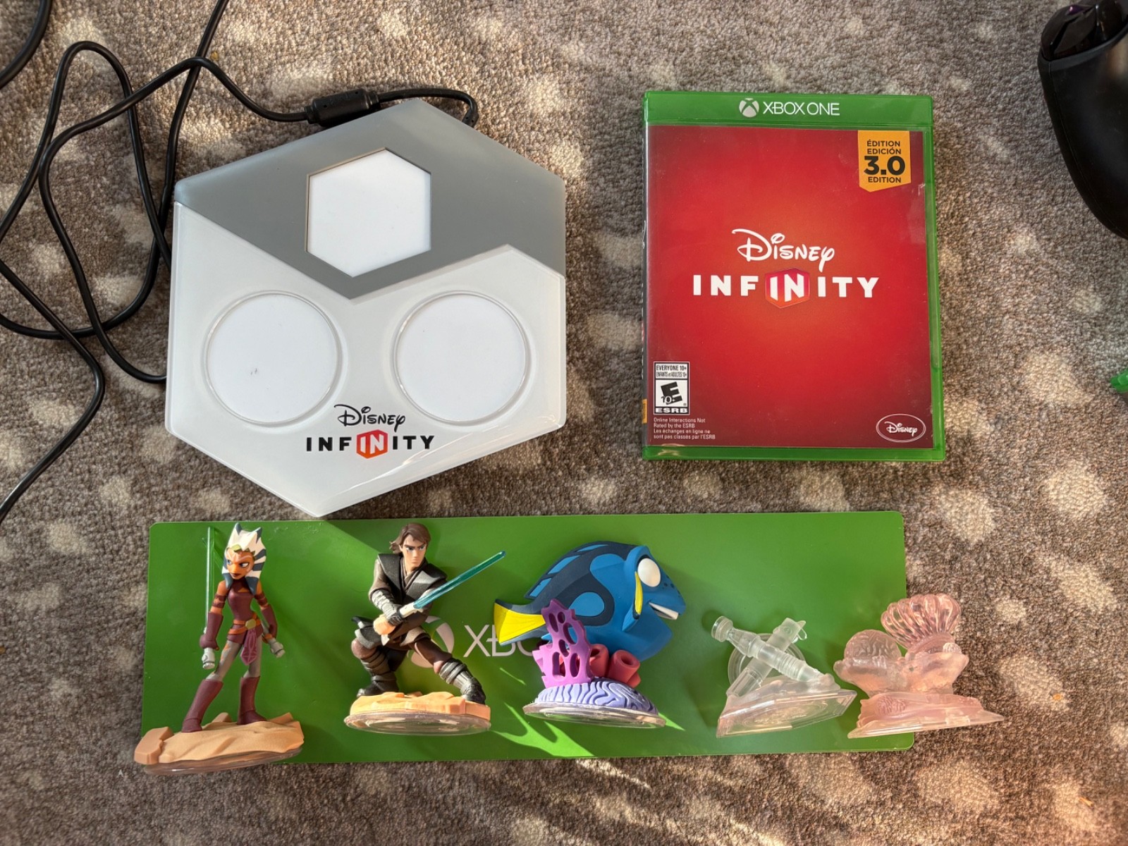 Xbox One S + Disney Infinity Bundle – Excellent Condition – Star Wars & Dory