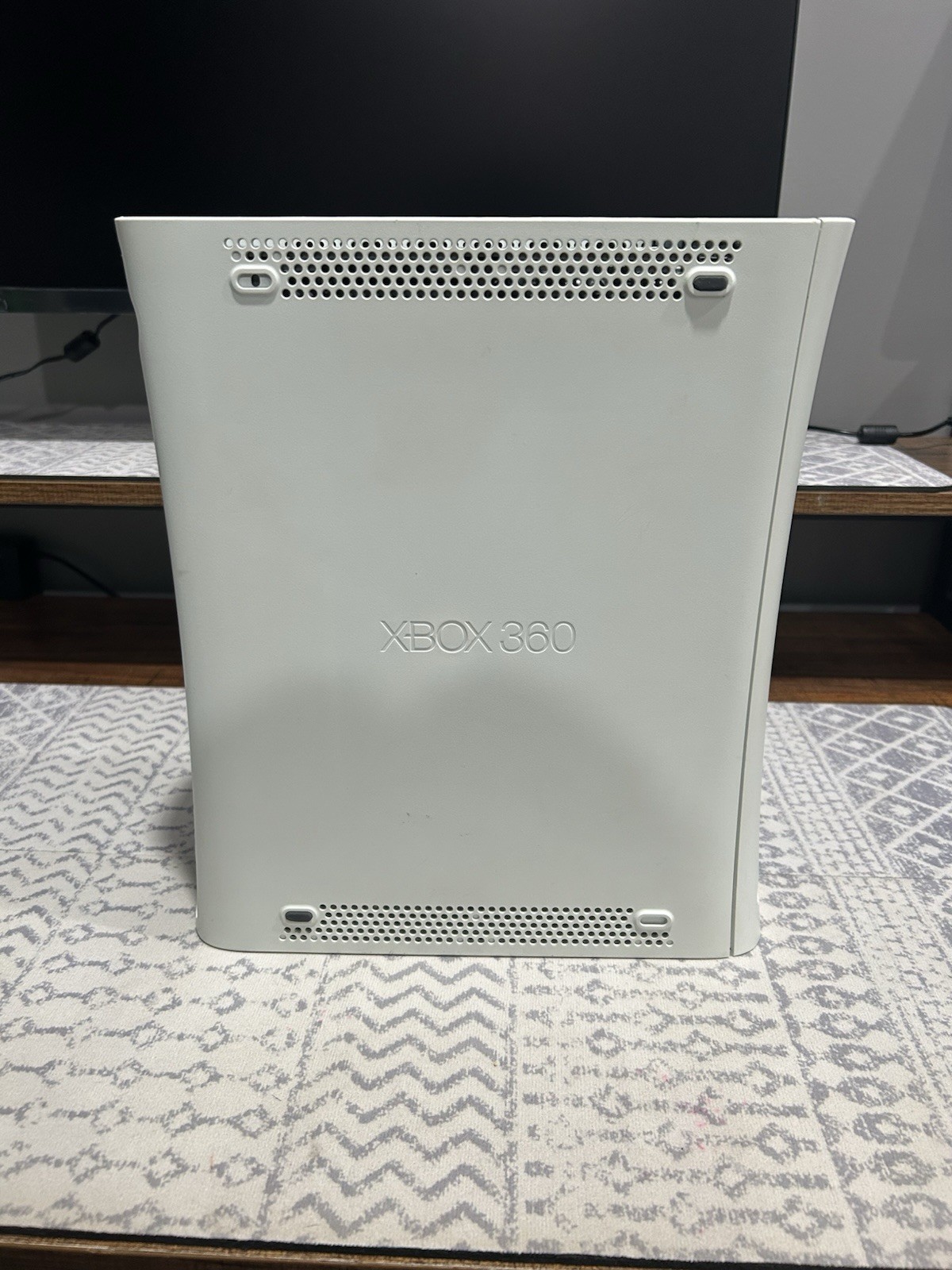 Microsoft Xbox 360 Pro 20GB Console – Matte White