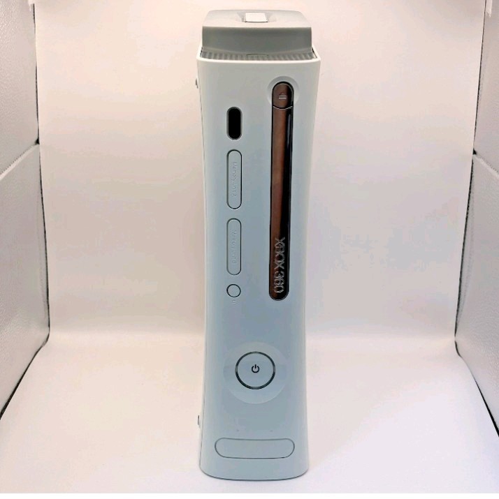 Microsoft Xbox 360 White Console, HDD, and the Simpsons hit and run game only