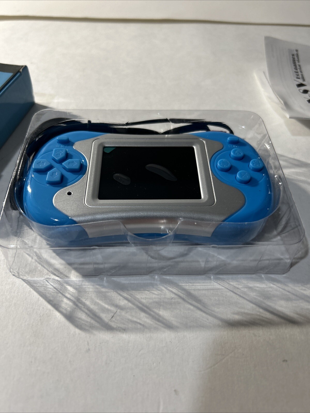 Model No: RS-81 Handheld Game Console- 2.5 In TFT