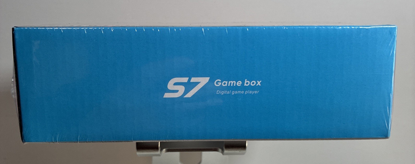 S7 Handheld Retro Game Console – 620 Built-In Games – New