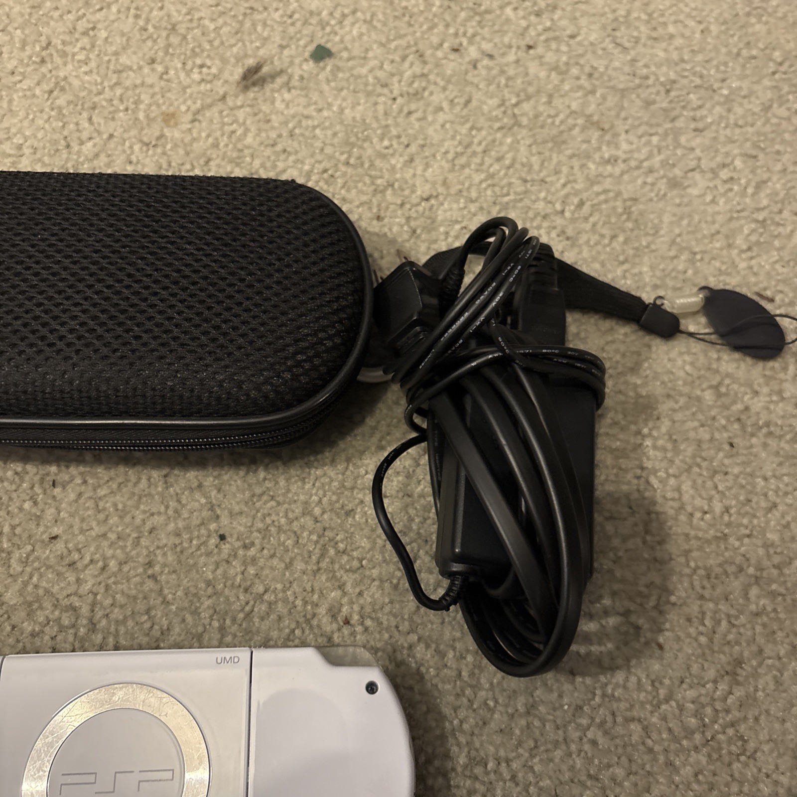 Sony PSP-2001 Star Wars Darth Vader Handheld White Tested W/ Charger + Case