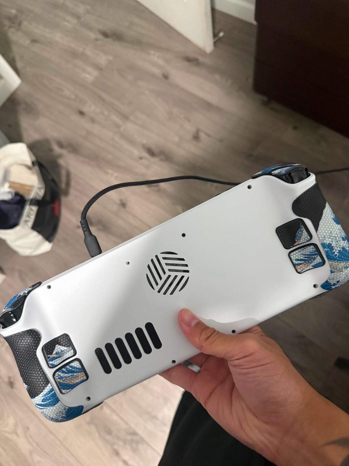 Valve Steam Deck 2TB 16GB RAM Wi-Fi USB-C Region Free Blue/White Skin