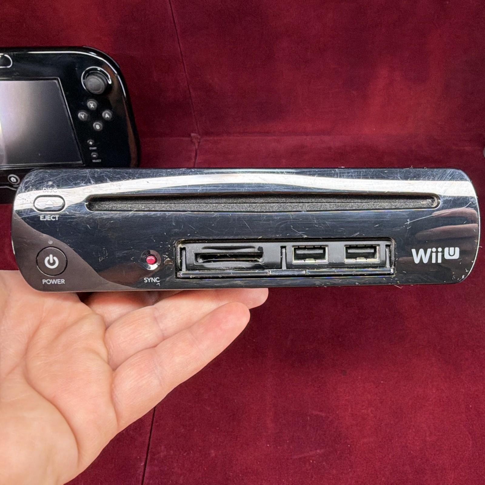 Nintendo Wii U WUP-101(02) 32GB Black Console Bundle w/ GamePad, Remote