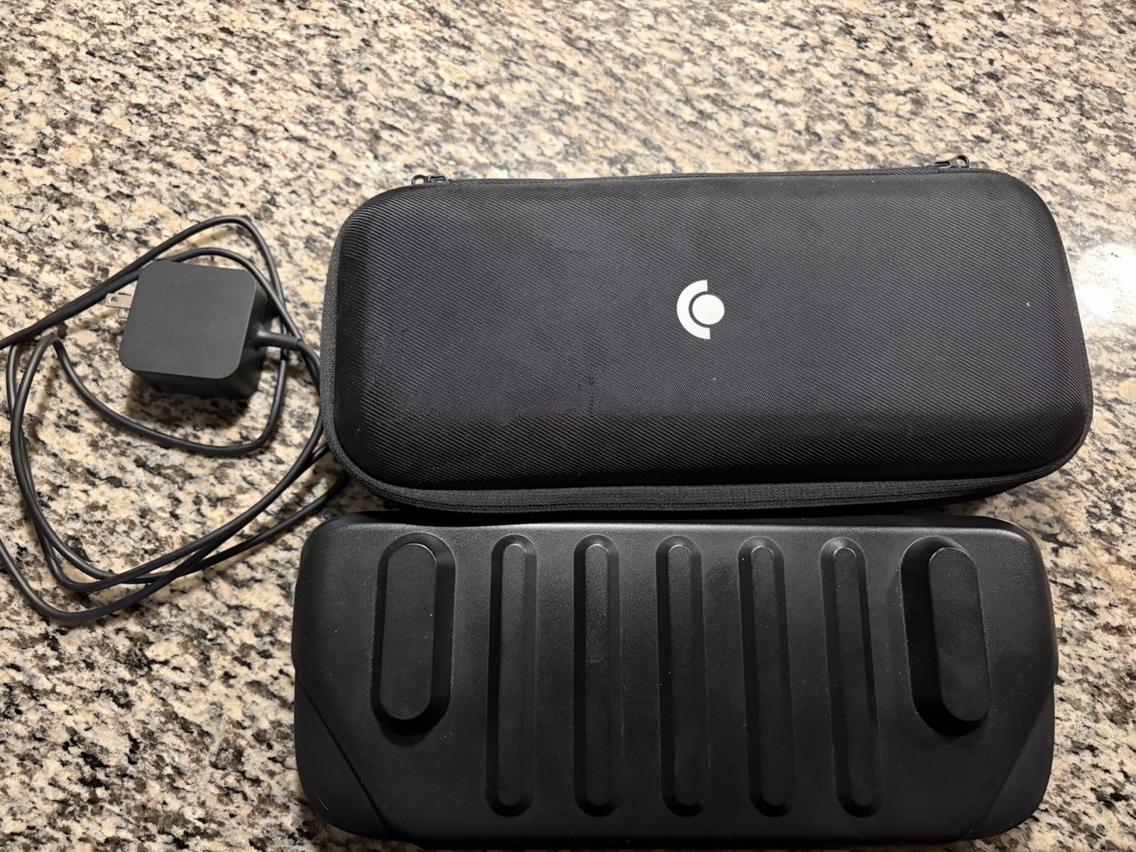Valve Steam Deck 1TB Black Touchscreen USB-C 1280×800 w/ Case & Charger