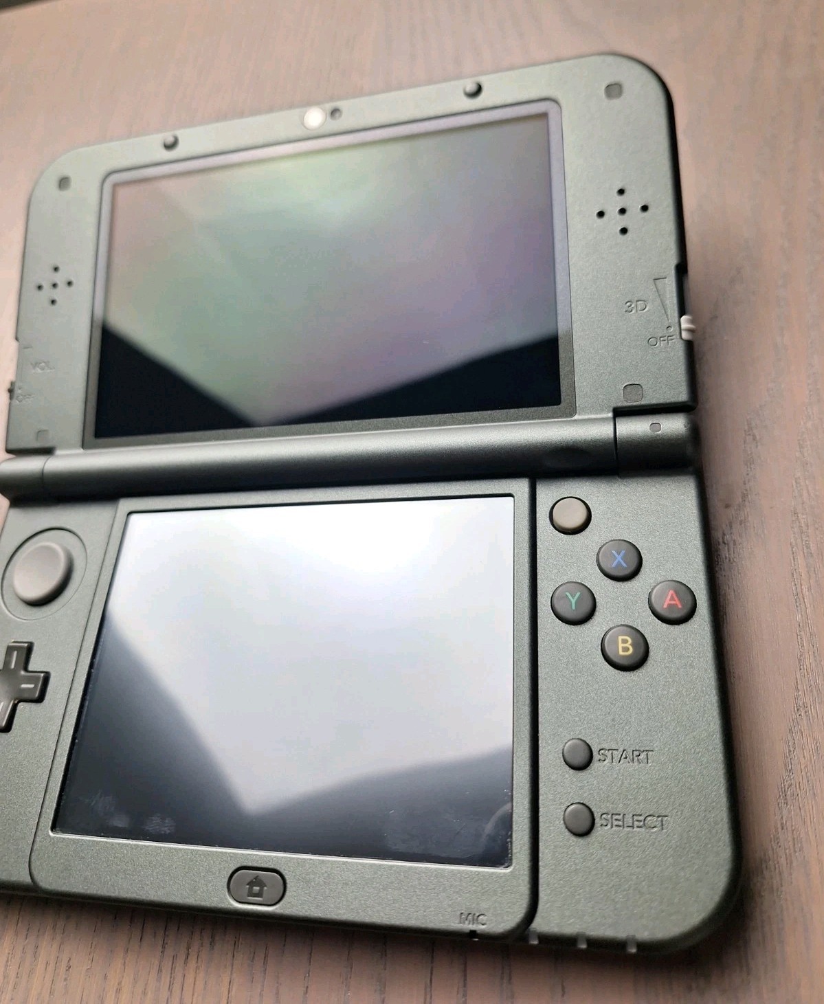 New Nintendo 3DS XL Metallic Black | Charger 32GB SD Card | REGION FREE TOP IPS