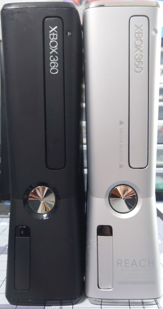 [PARTS/REPAIR] Microsoft XBOX 360 S Halo Reach 250GB Console + Matte Black 360 S