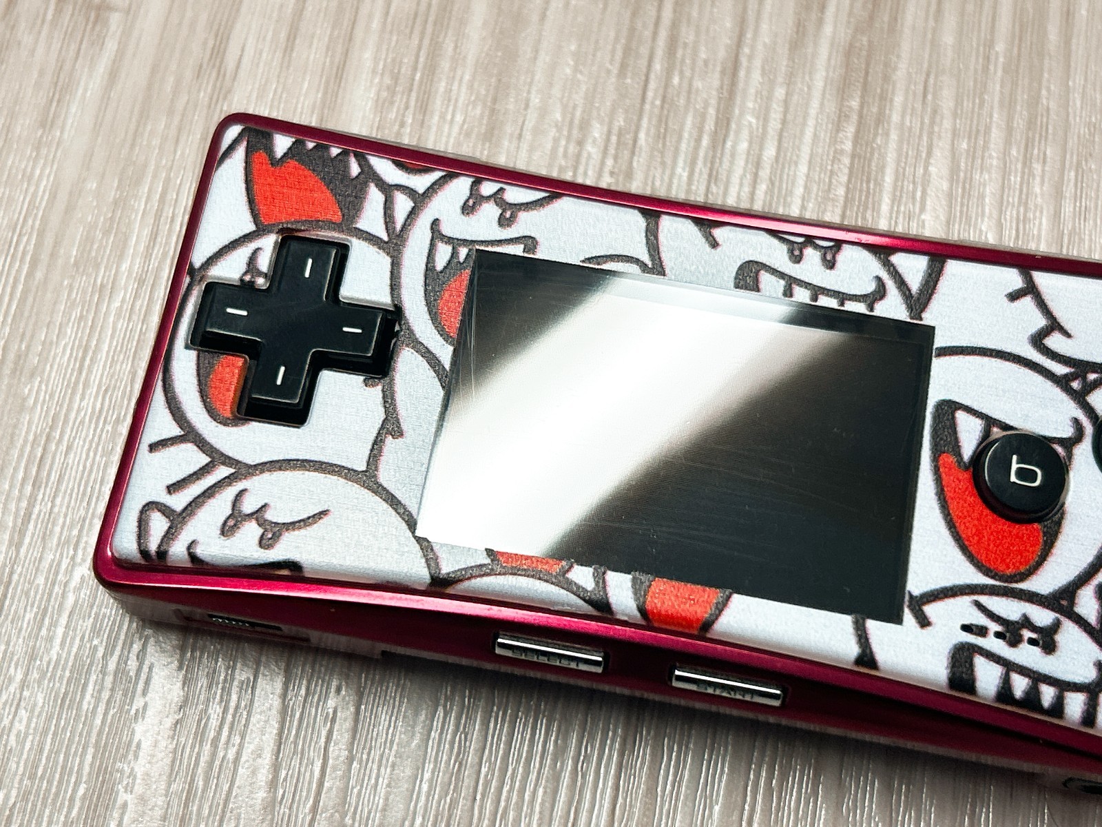 Nintendo GameBoy Micro 20th Anniversary Edition Famicom w/ Charger – Excellent