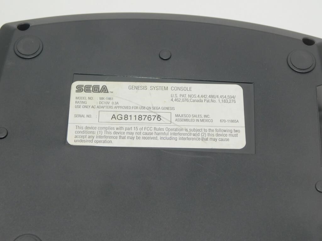 SEGA GENESIS Core System 3 VIDEO GAME CONSOLE BUNDLE with Games and Box