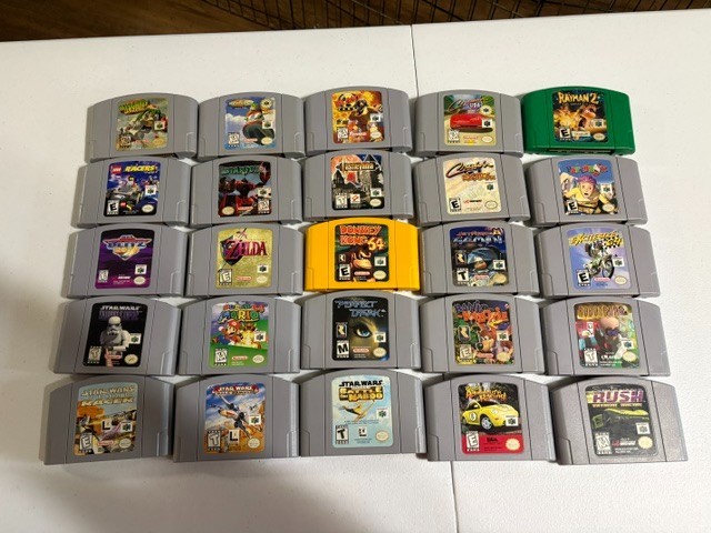 Nintendo 64 Black Console (NTSC-J) with Huge Lot of 25 Games! Tested and Works!