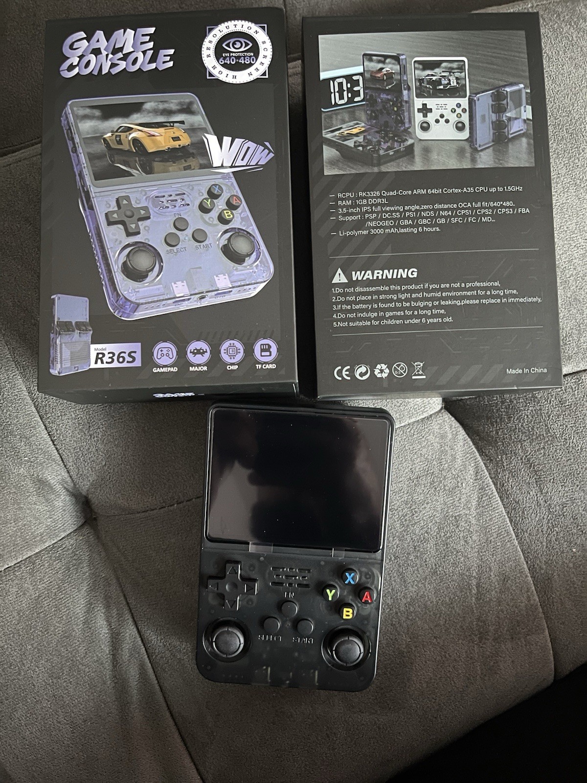 R36S Handheld Game Console IPS 3.5″ Screen 640×480 Gamepad Black Transparent