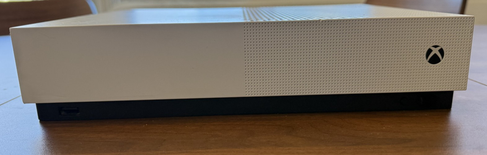 Microsoft Xbox One S 1TB White Video Game Console Model 1787 – Console Only Used