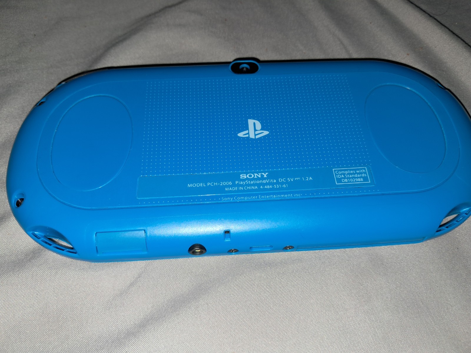 Sony PS Vita PCH-2000 Blue Handheld System Console Wi-Fi with charger and sd