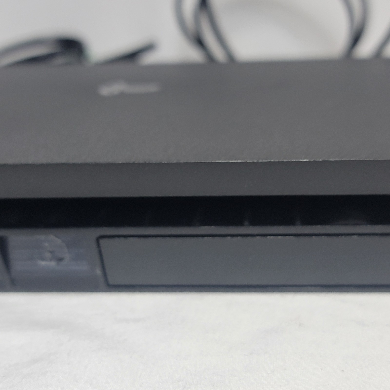 Sony PlayStation 4 PS4 Slim Console CUH-2015A 500GB + Controller + Cables -Works