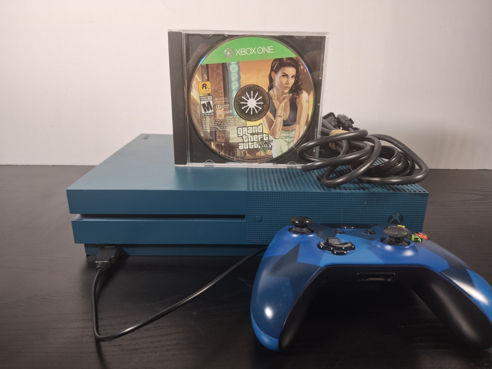 Microsoft XboxOne S 500GB Teal Blue Console + Cables + Controller + GTA5 Tested