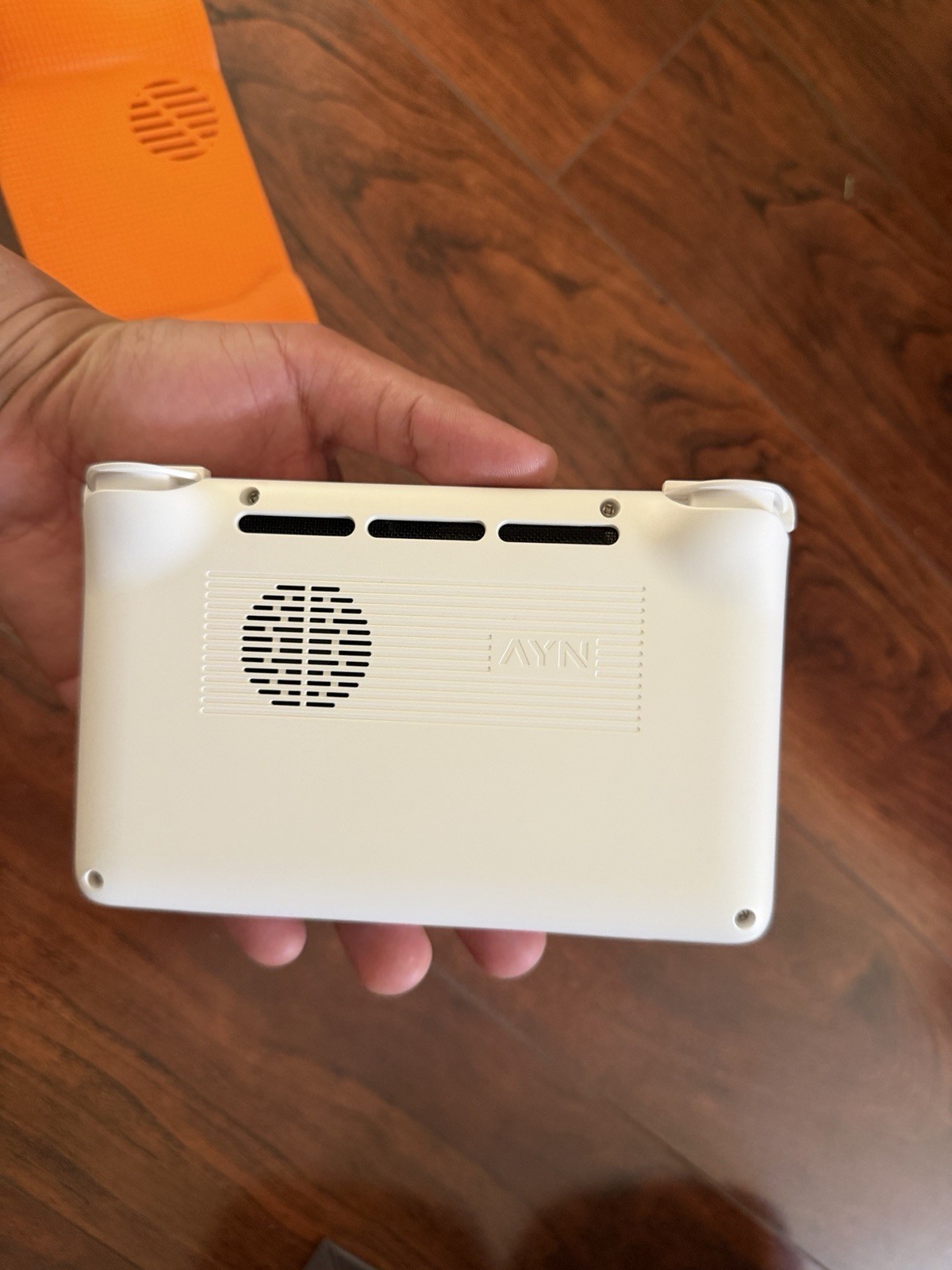 AYN Thor Pro – 256gb Storage 12GB RAM – White – BATCH 4