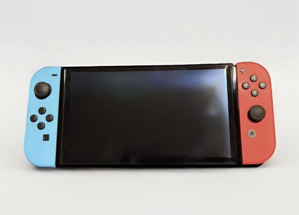 Nintendo Switch OLED HEG-001 64GB Console +Extras Controller 128GB MicroSD Case