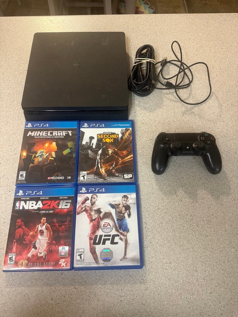 Sony PS4 Slim 1TB Console Bundle (8 Games, 1 Controller) TESTED & WORKS. CLEAN