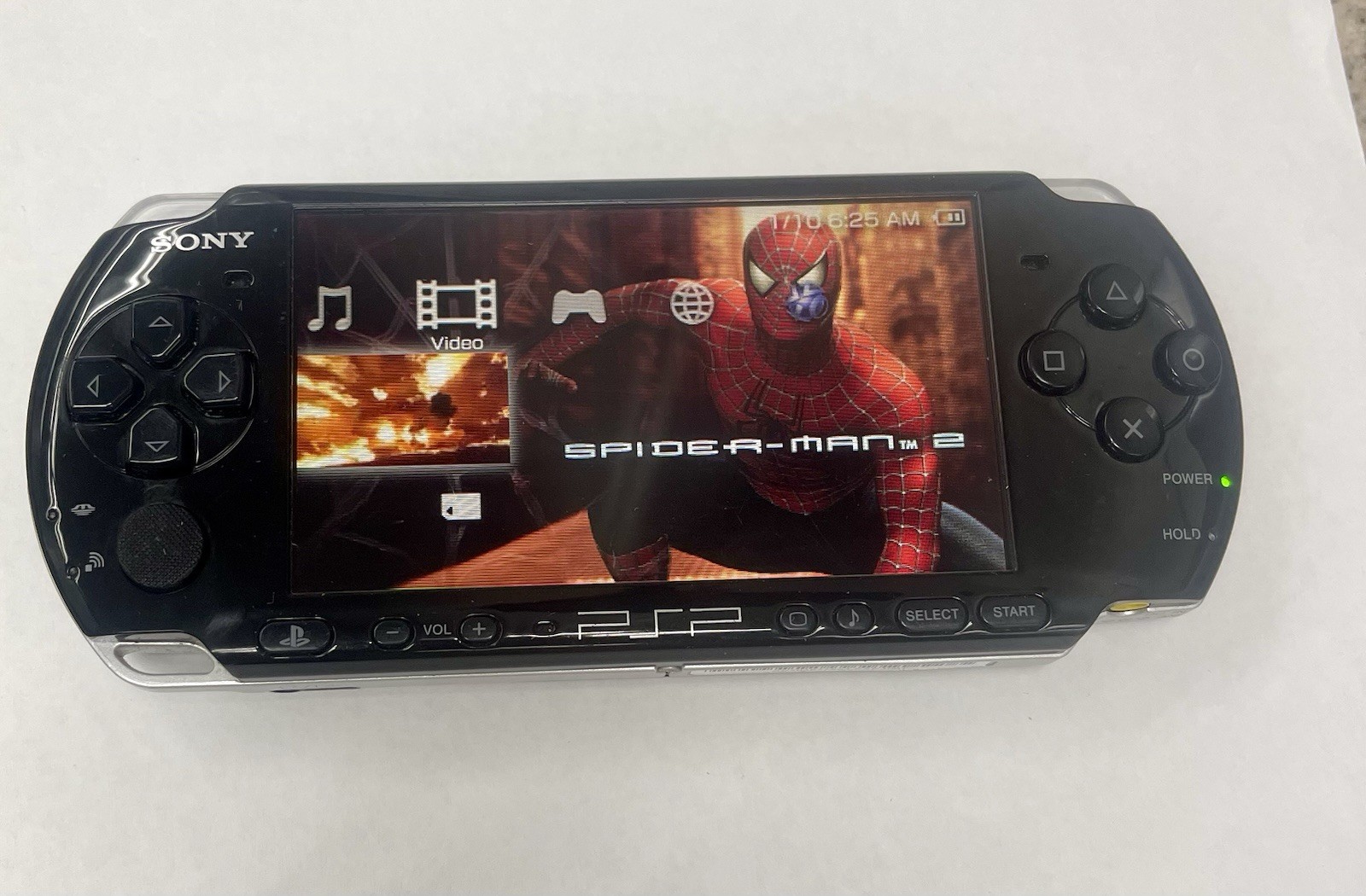 Sony PSP 3001 Portable Handheld Console System memory stick and 5 UMD Cleaned