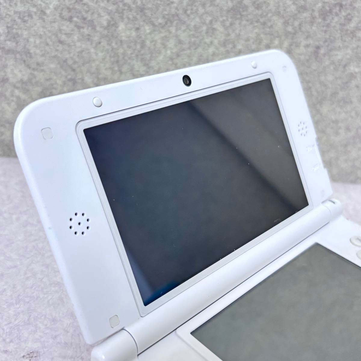 Nintendo 3DS LL White SPR-001 (JPN) Game Console Box