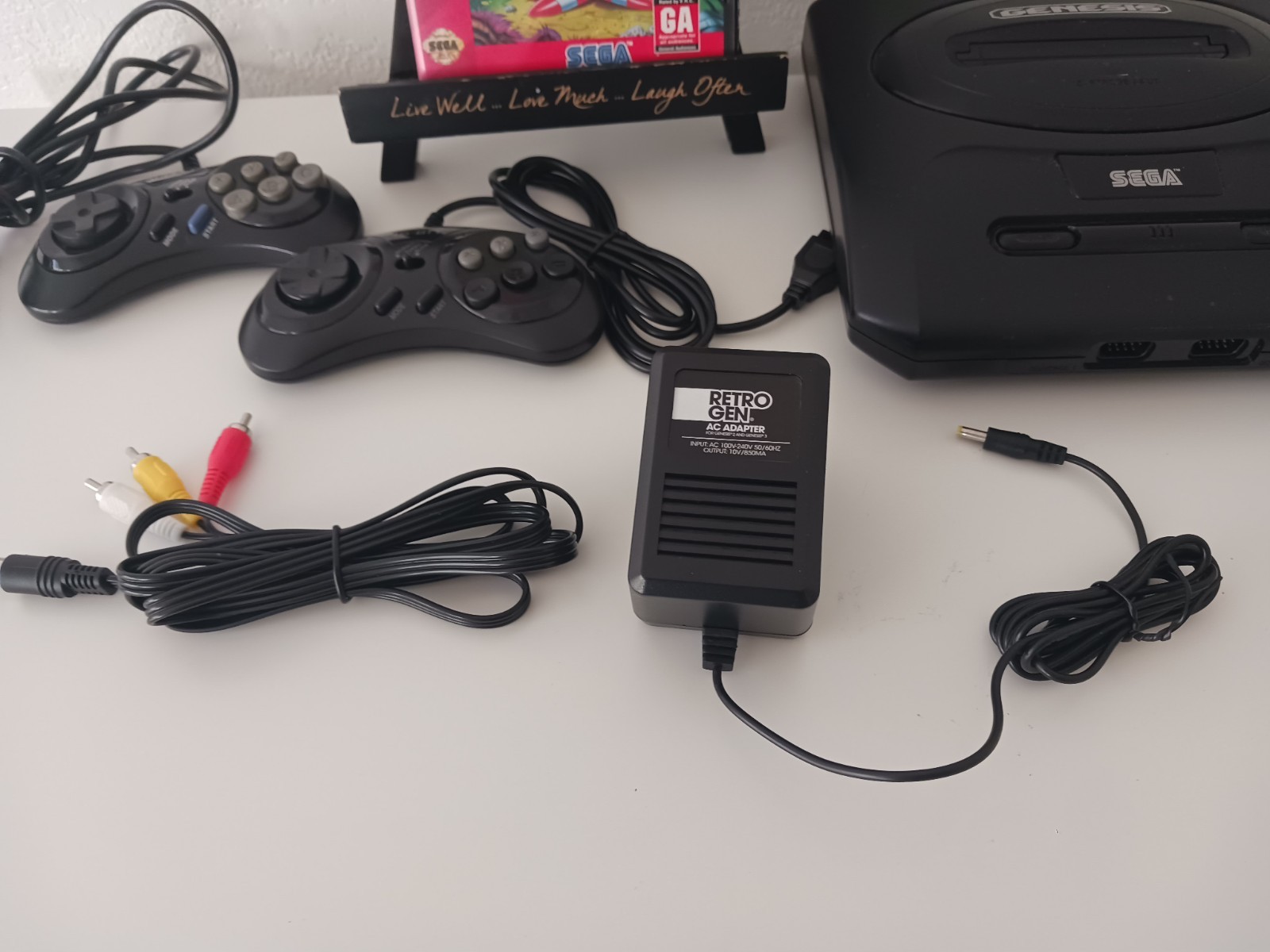 SEGA Genesis Console Model 2 MK-1631 Bundle + Authentic Sonic 3 + 2 Controller