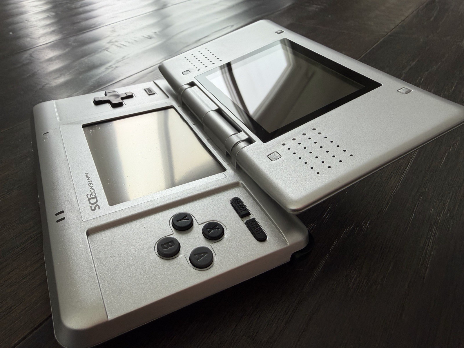 Nintendo DS Original W/ NEW Platinum Silver Shell – Fully Tested