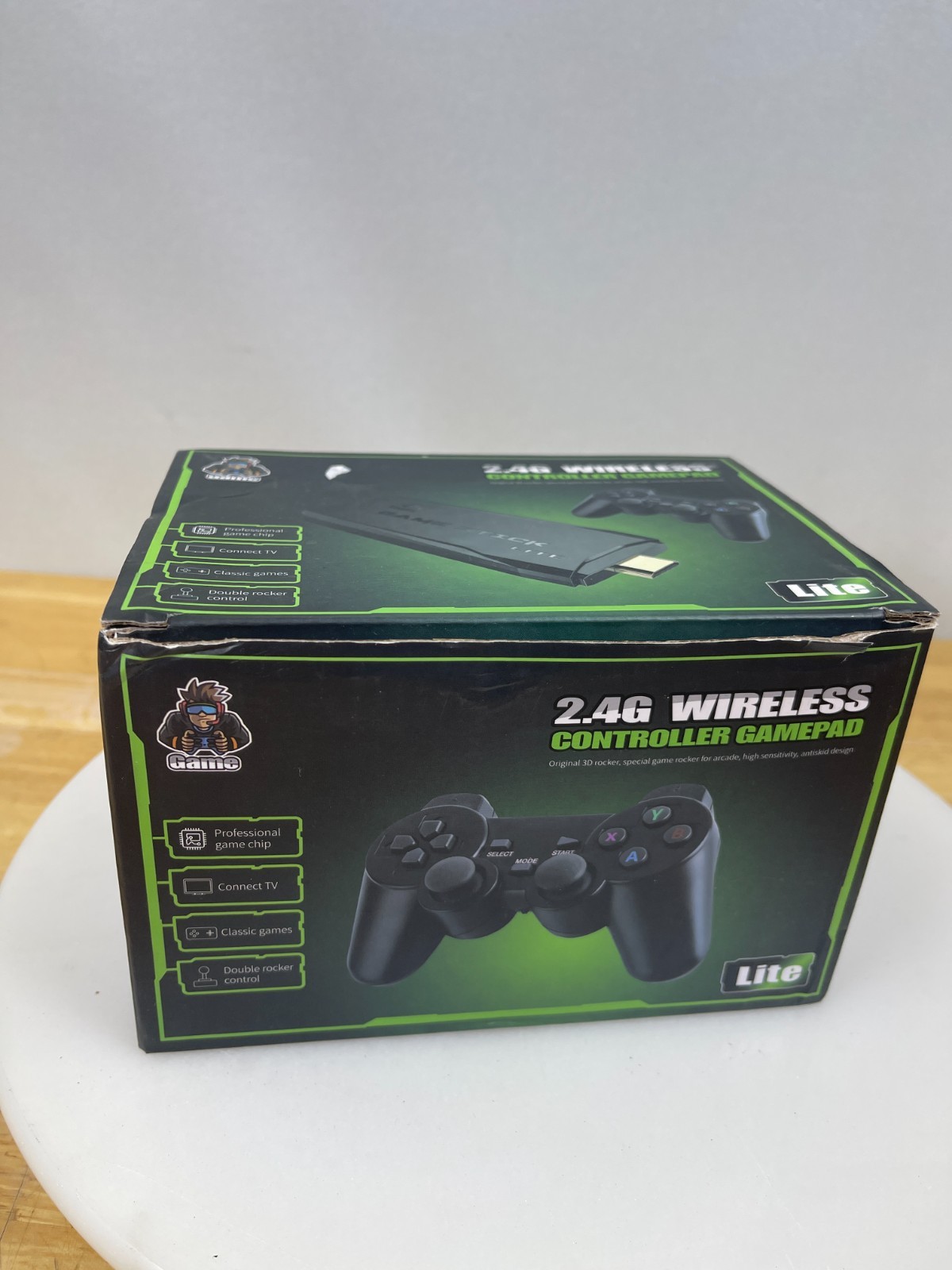 2.4G Wireless Retro Game Stick HDMI Console 2 Controllers New Open Box