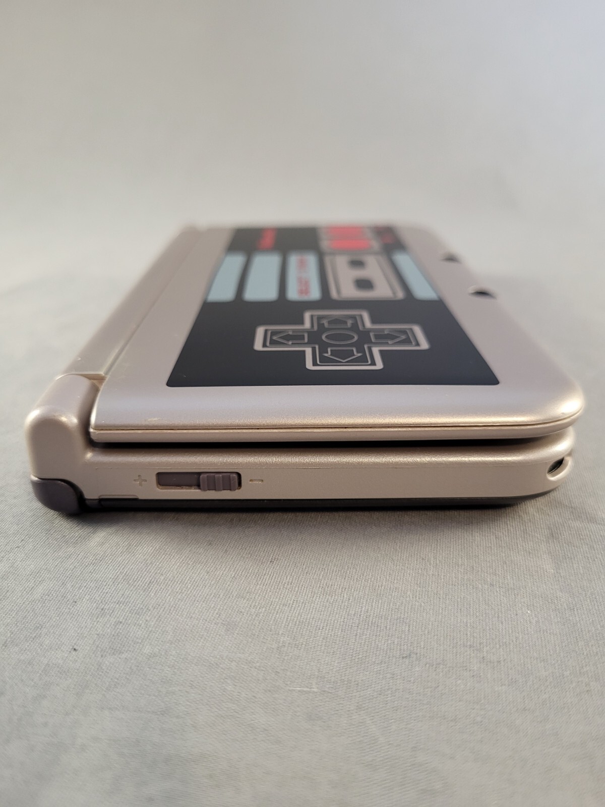 Nintendo 3DS XL – Retro NES Edition – SPR-001 – Complete In Box – Tested!