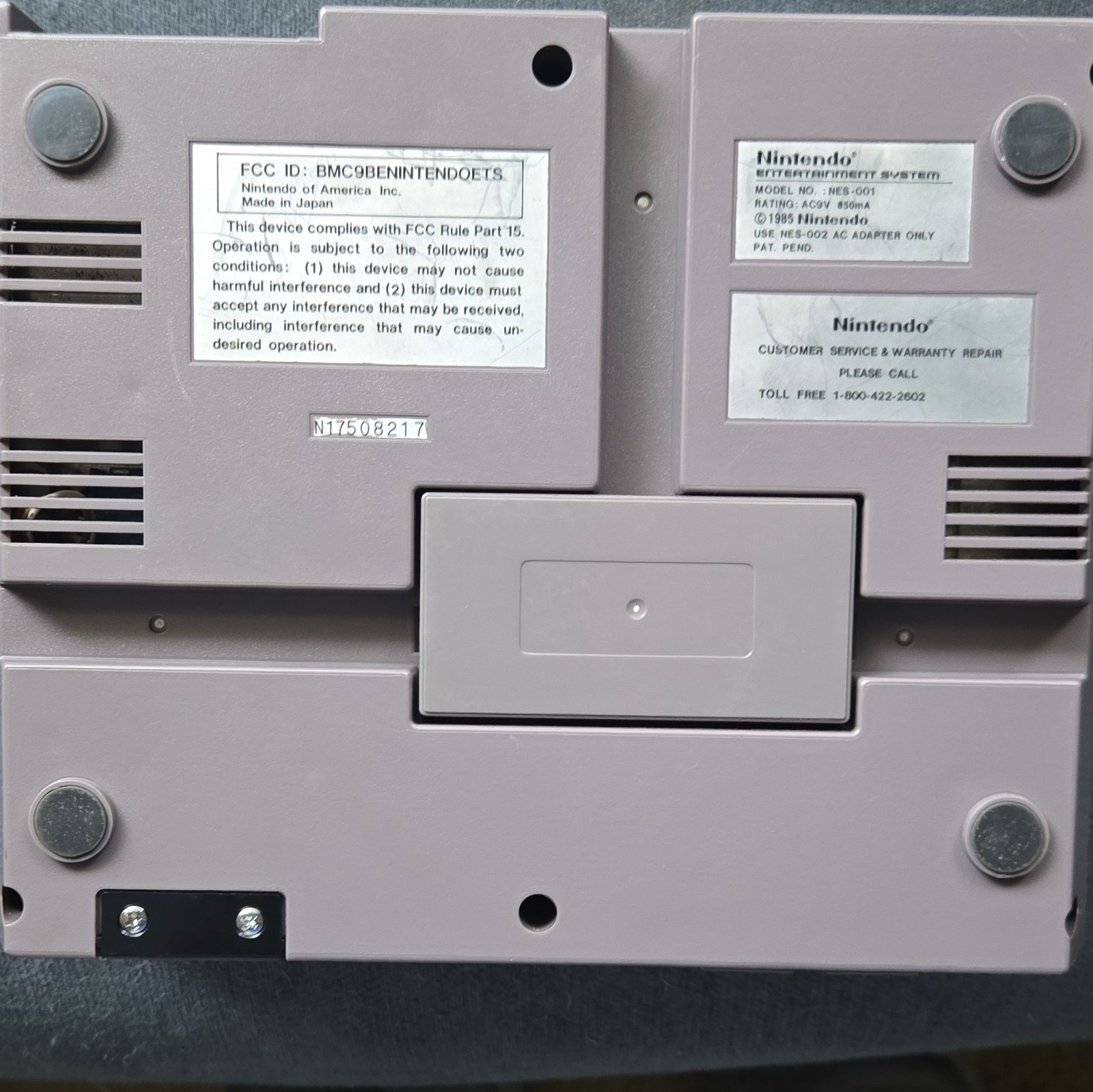 Nintendo NES-001 Home Console Gray/Black 1985 with Power Adapter