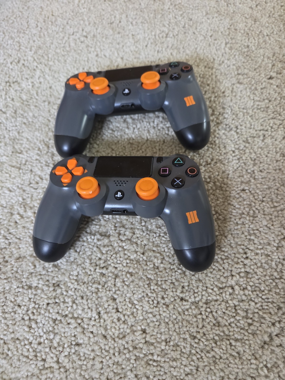 PS4 Limited Edition Call Of Duty Black Ops 3 Console w/ game & Controller