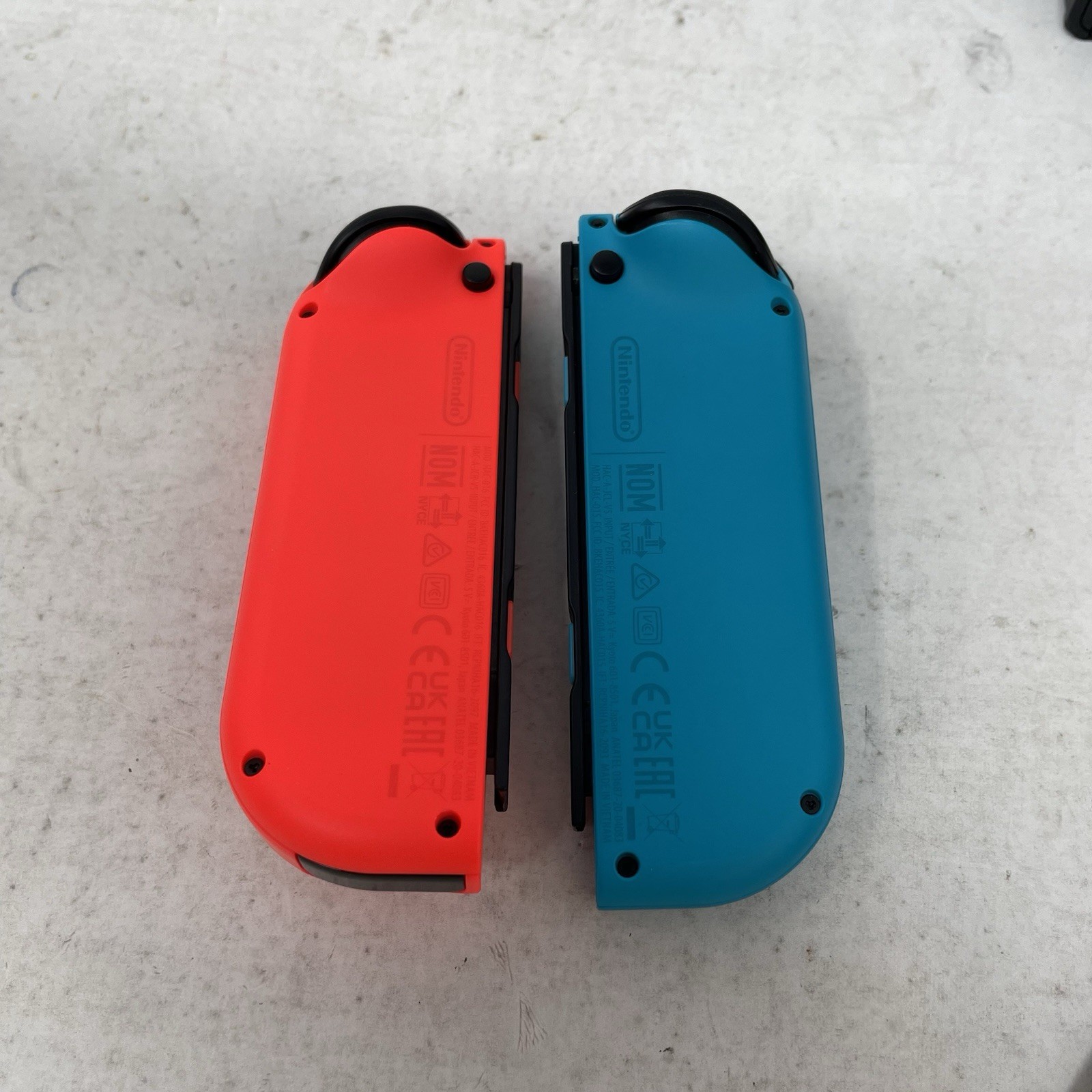 Nintendo Switch OLED Model HEG-001 Handheld Console – 64GB – Red & Blue