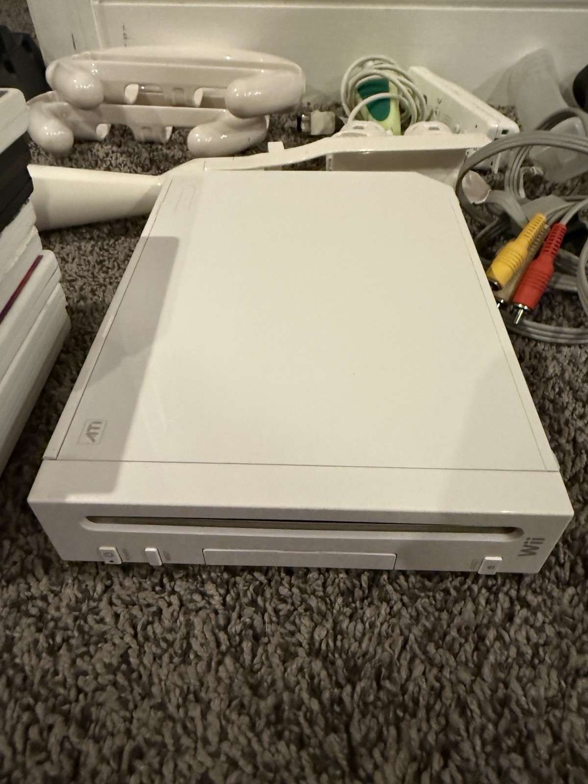 Nintendo Wii Lot Bundle w/ 8 Games controller Cables Accessories