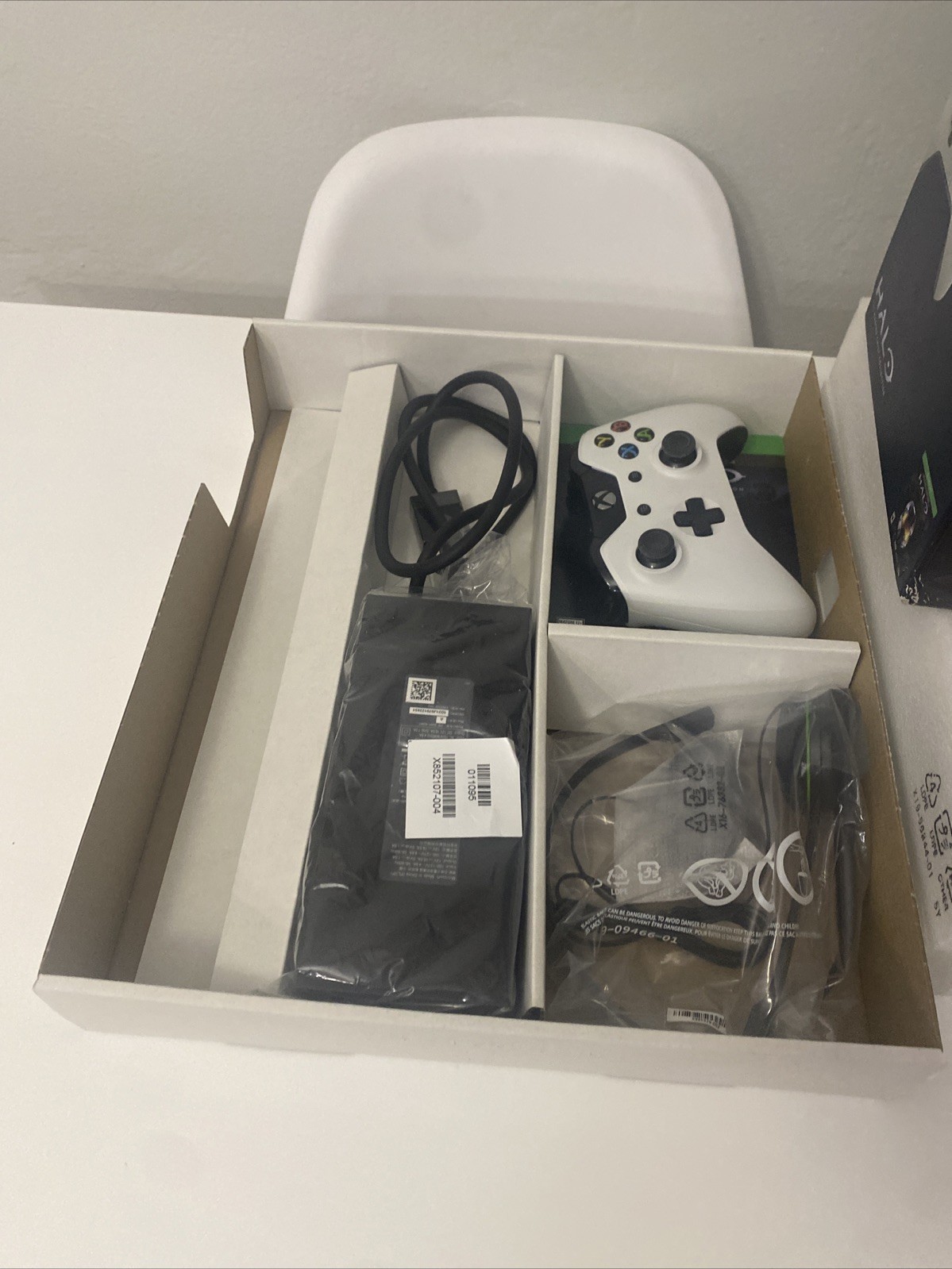 Xbox One Special Edition Halo: Master Chief Collection 500GB Bundle Console