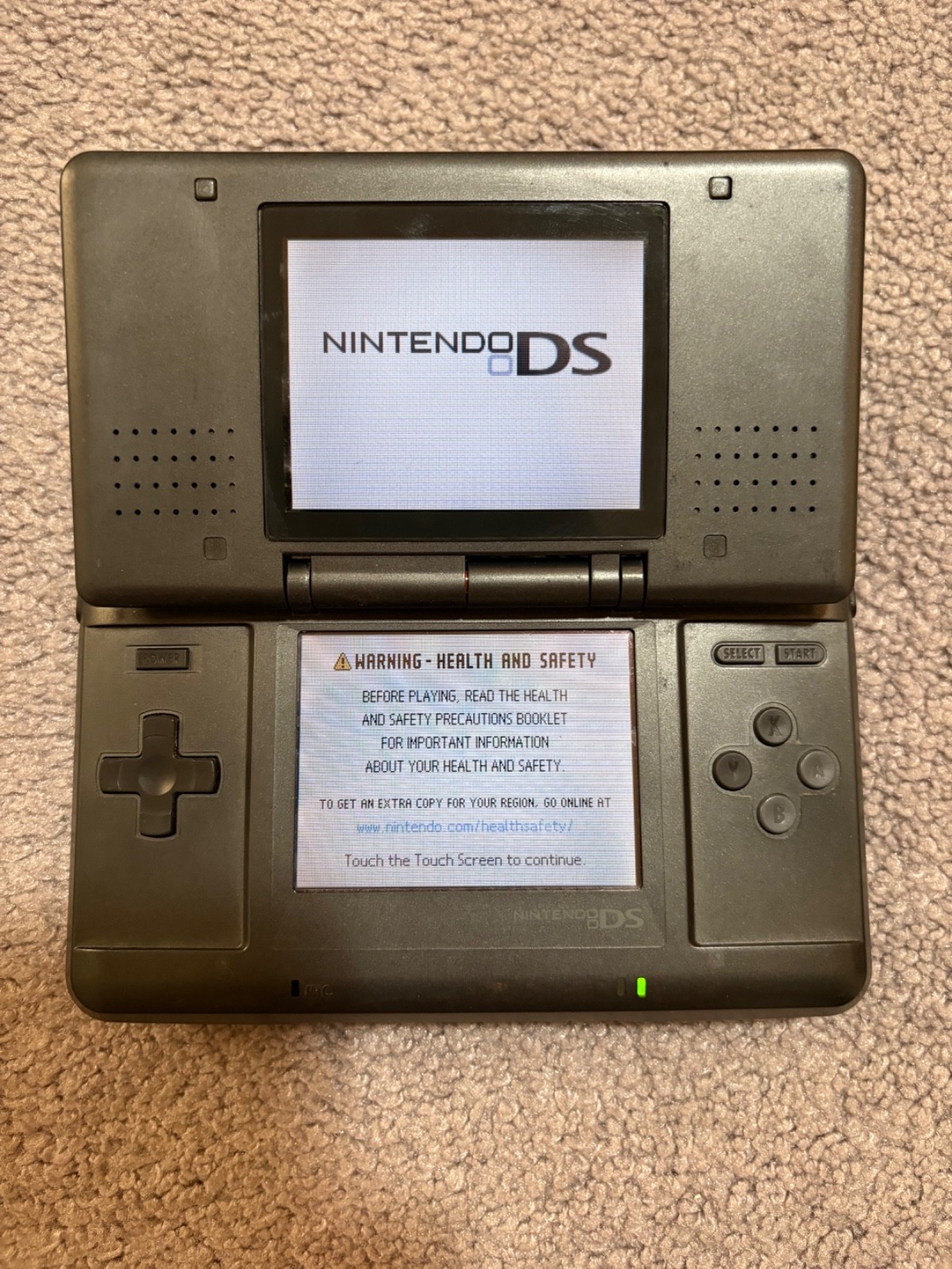 Nintendo DS Graphite Black Handheld System – Good Condition! – TESTED & WORKING