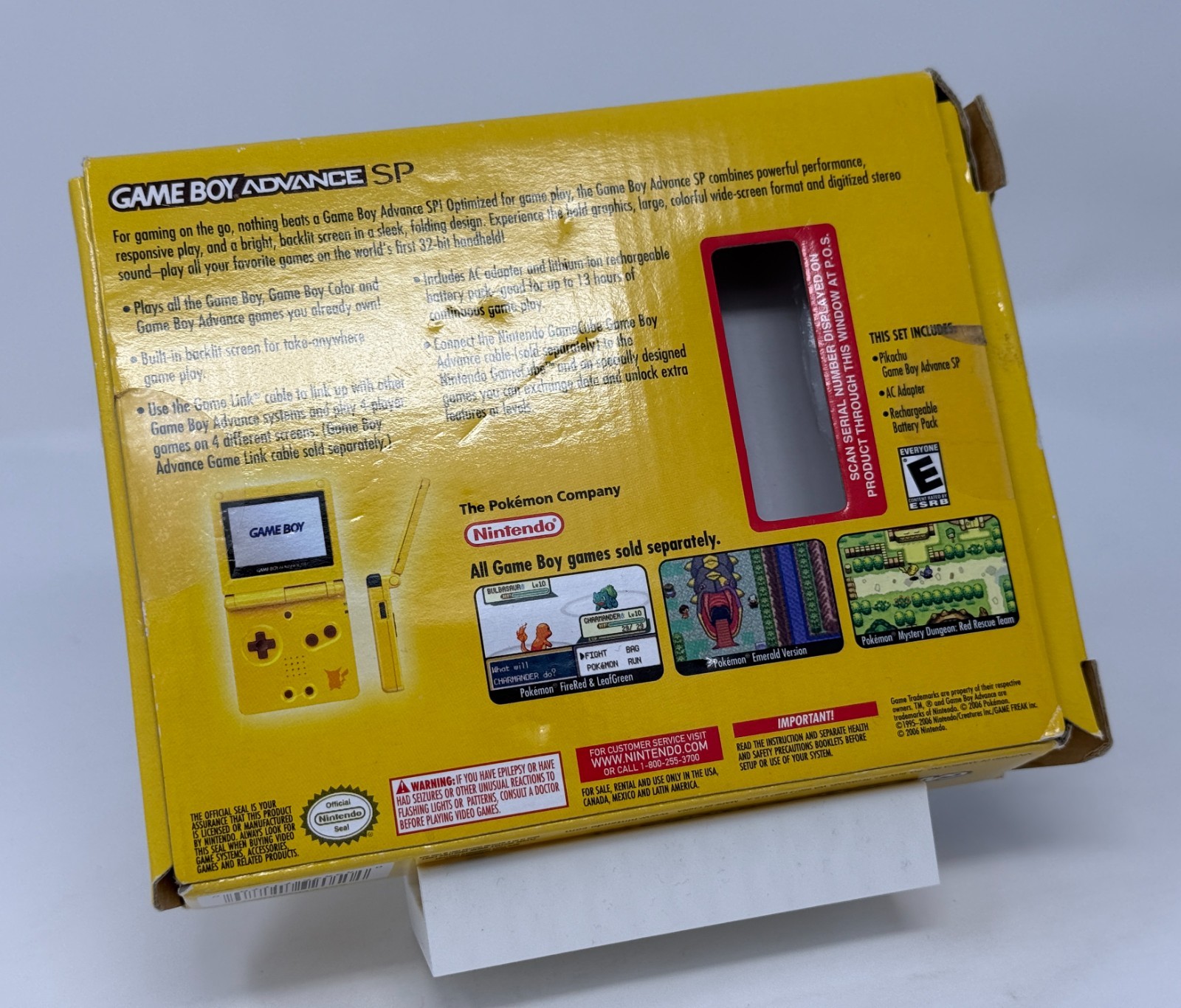 Nintendo Gameboy Advance SP Toys «R» Us Exclusive Limited Edition Pikachu IN BOX