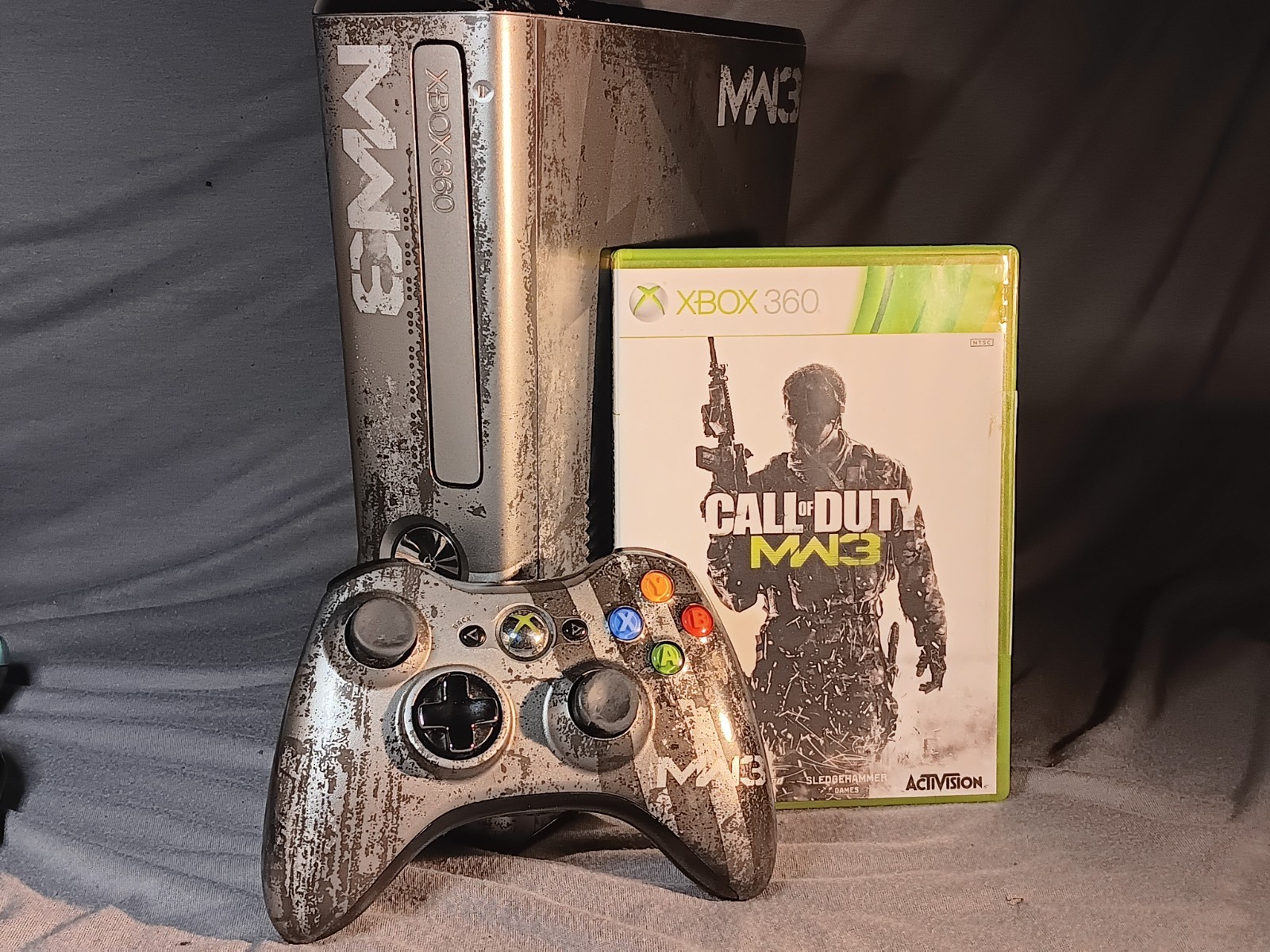 Xbox 360 S Call of Duty Modern Warfare 3 MW3 Limited Edition Console bundle